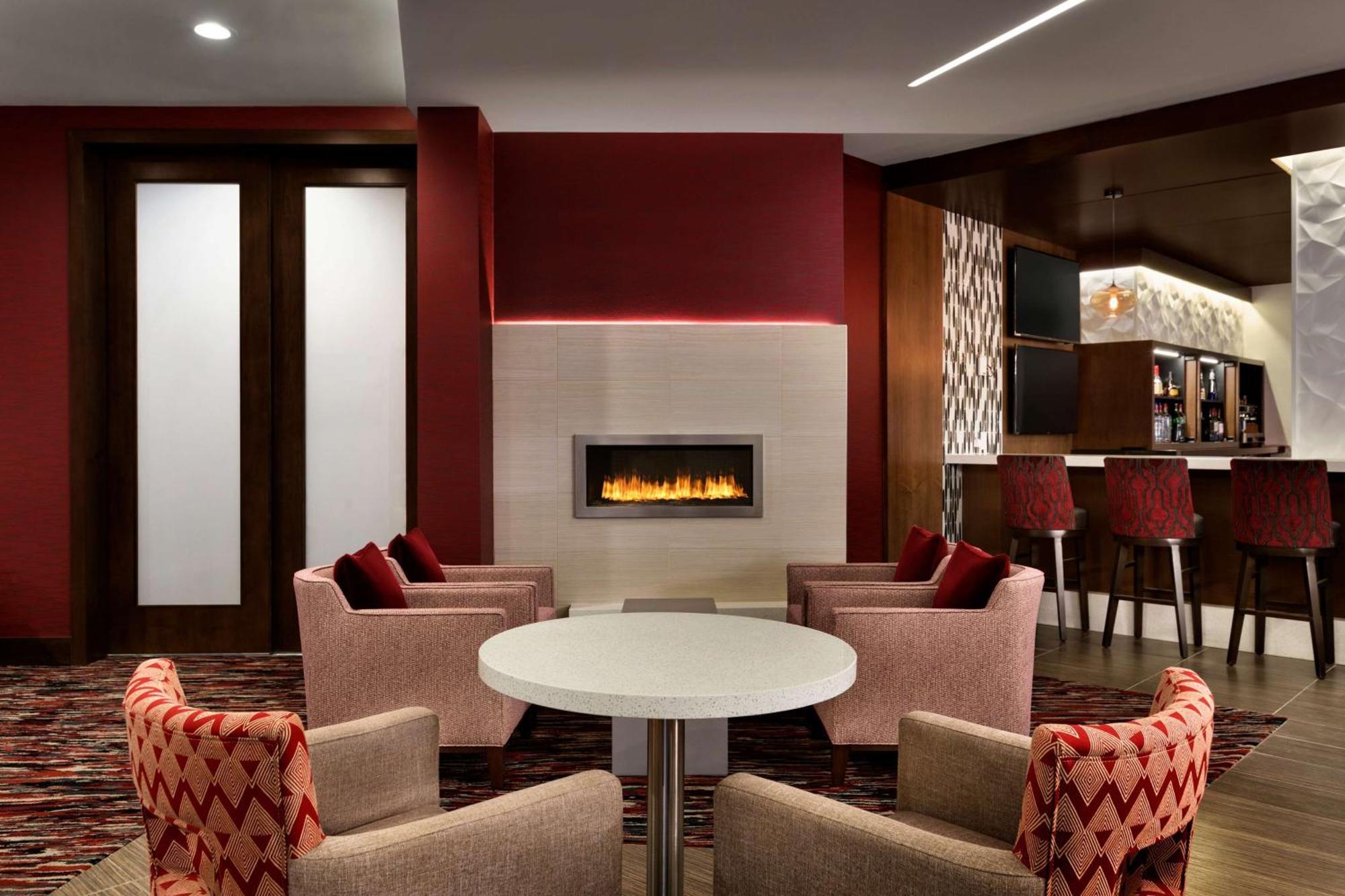 Doubletree By Hilton Hotel Toronto Airport West Mississauga Extérieur photo