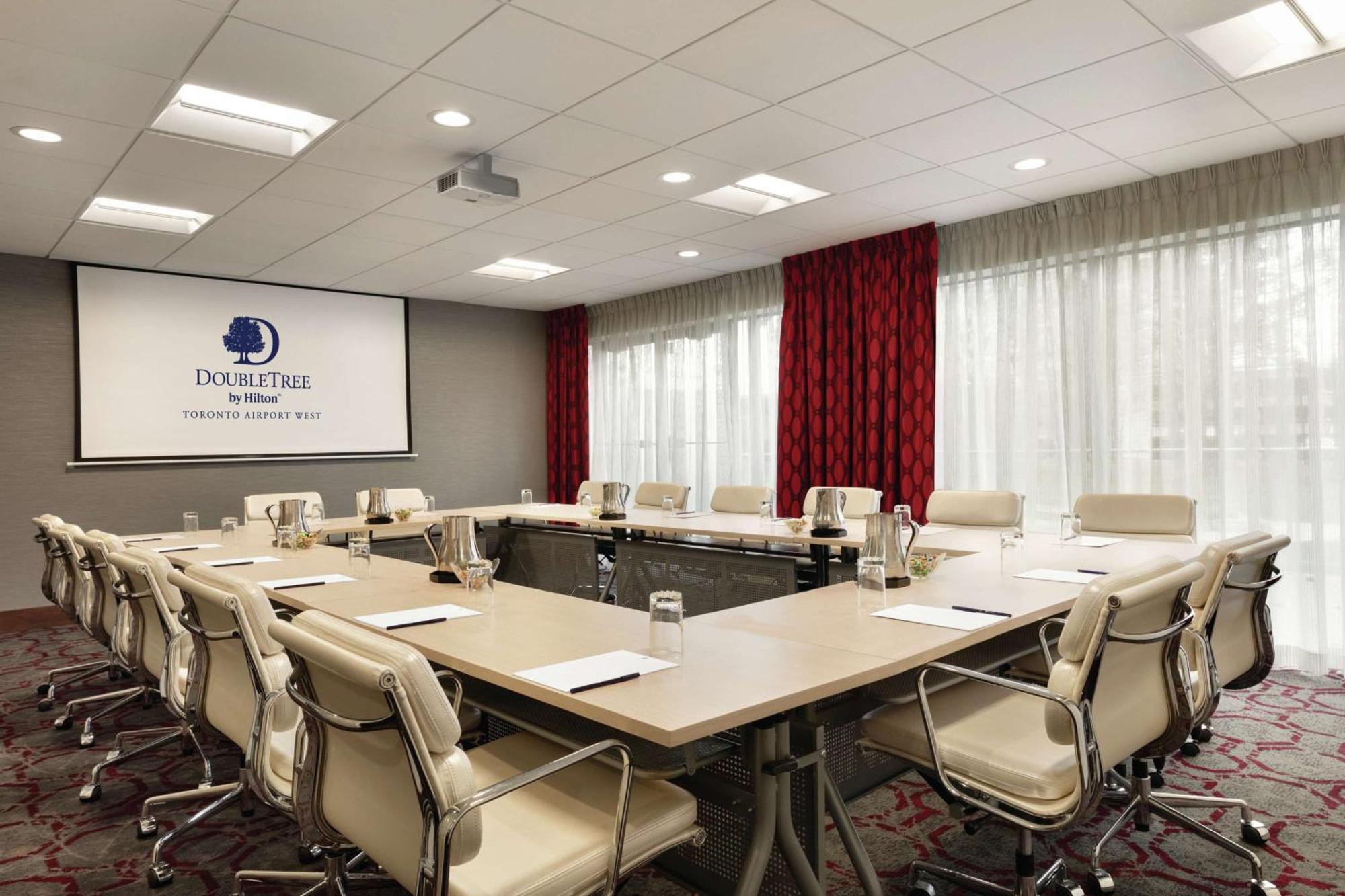 Doubletree By Hilton Hotel Toronto Airport West Mississauga Extérieur photo